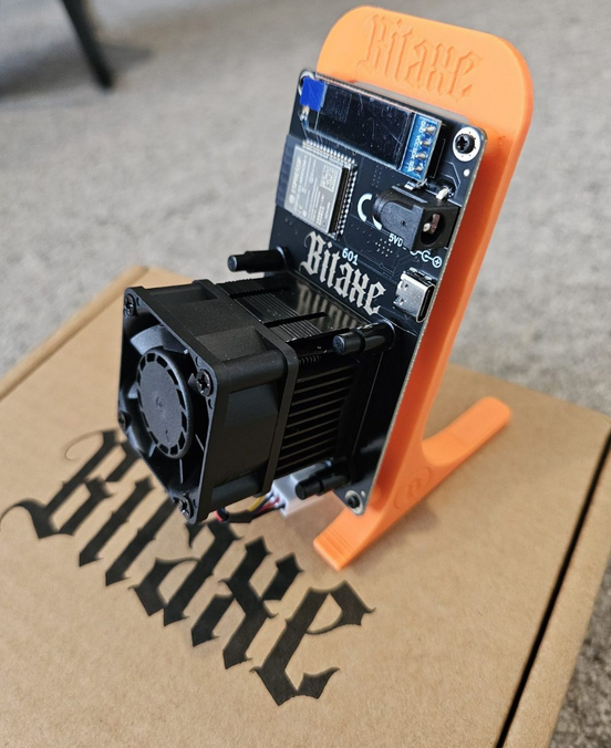 BitAxe Gamma 601 1.2TH/s